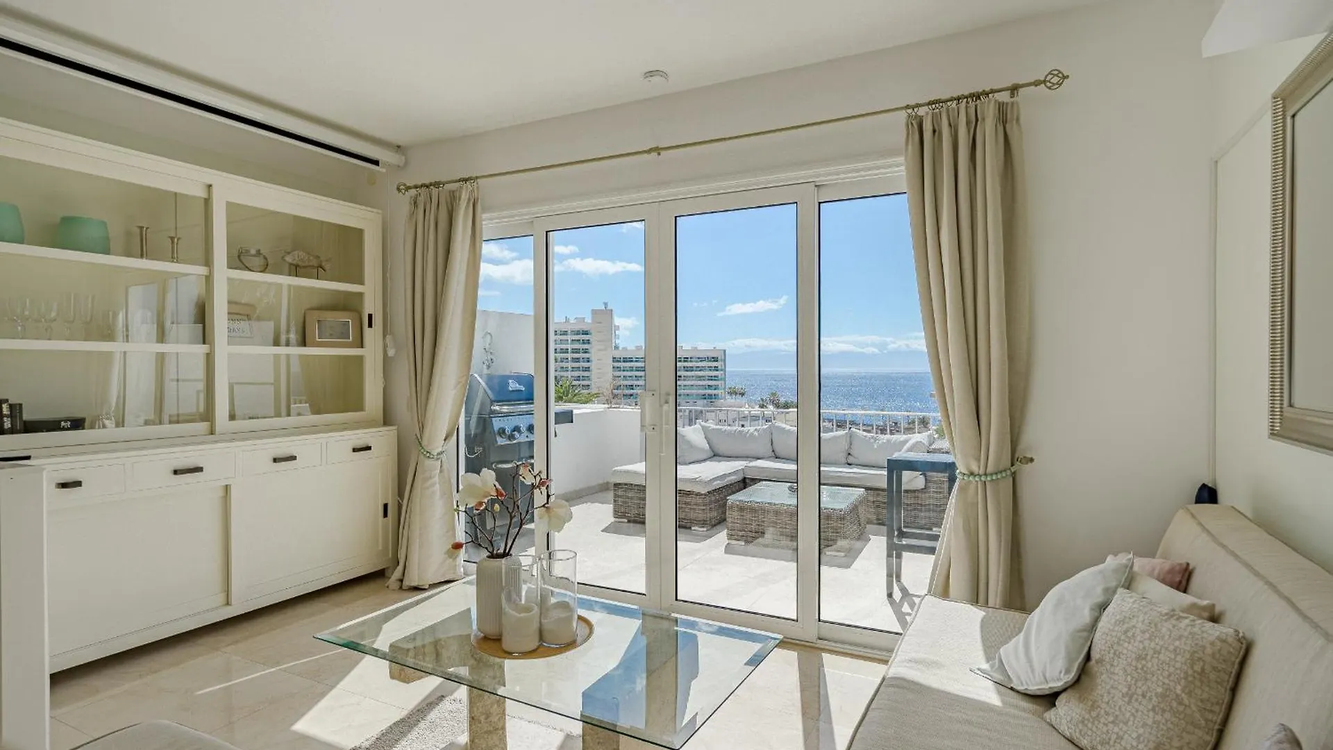 2 Bedroom Apartment - Terrace & Sea View - Los Gigantes Acantilado de los Gigantes