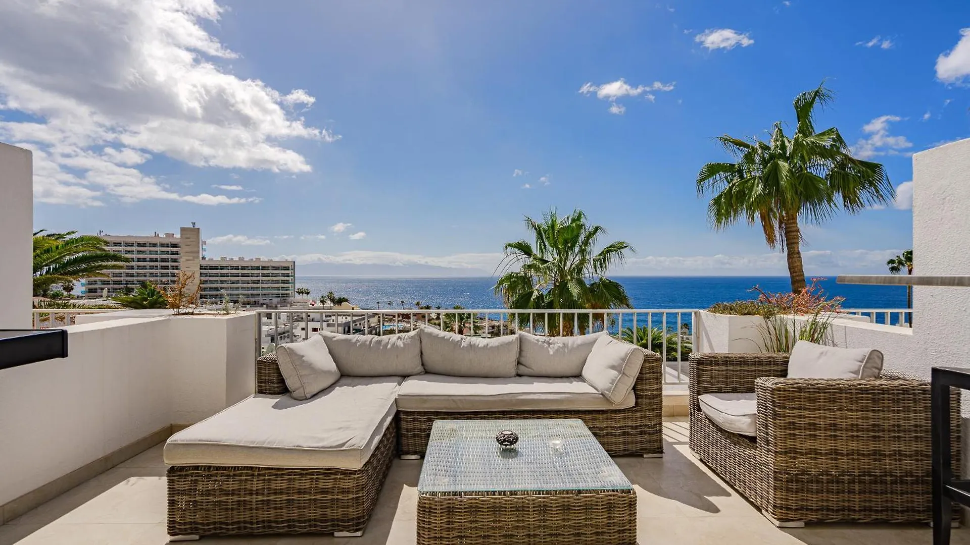 2 Bedroom Apartment - Terrace & Sea View - Los Gigantes Acantilado de los Gigantes